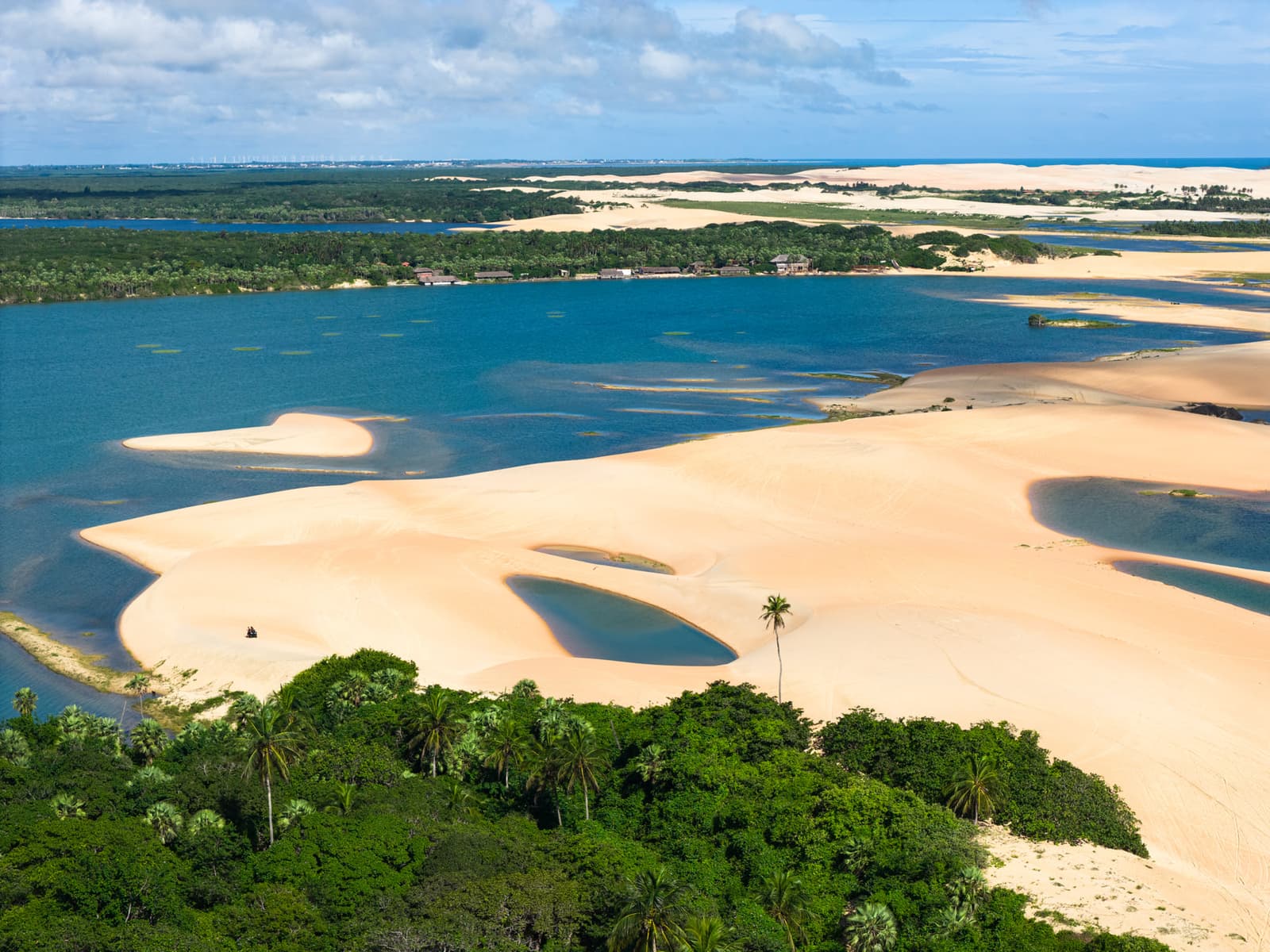 A Lagoa da Torta, o entorno de Moréias